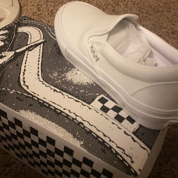 All white slip-on Vans - Picture 3 of 3